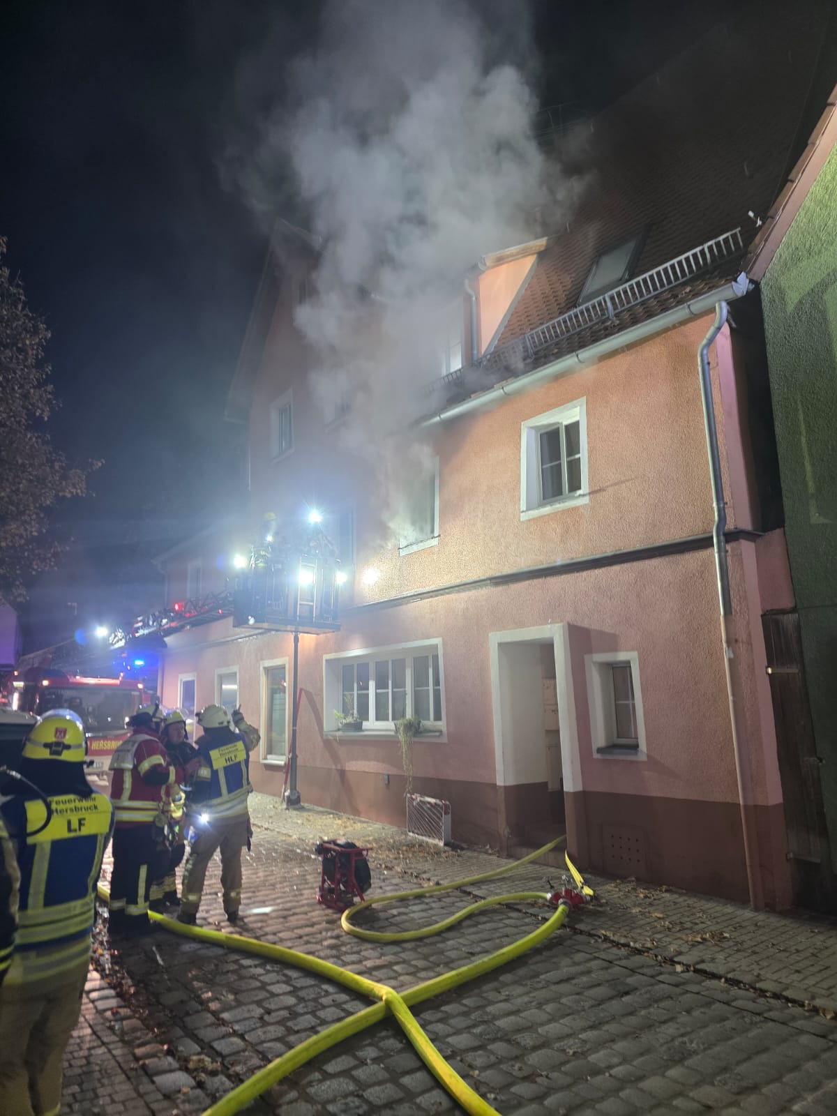 Einsatzfoto  B 4 - Alarmstufenerhöhung - ...