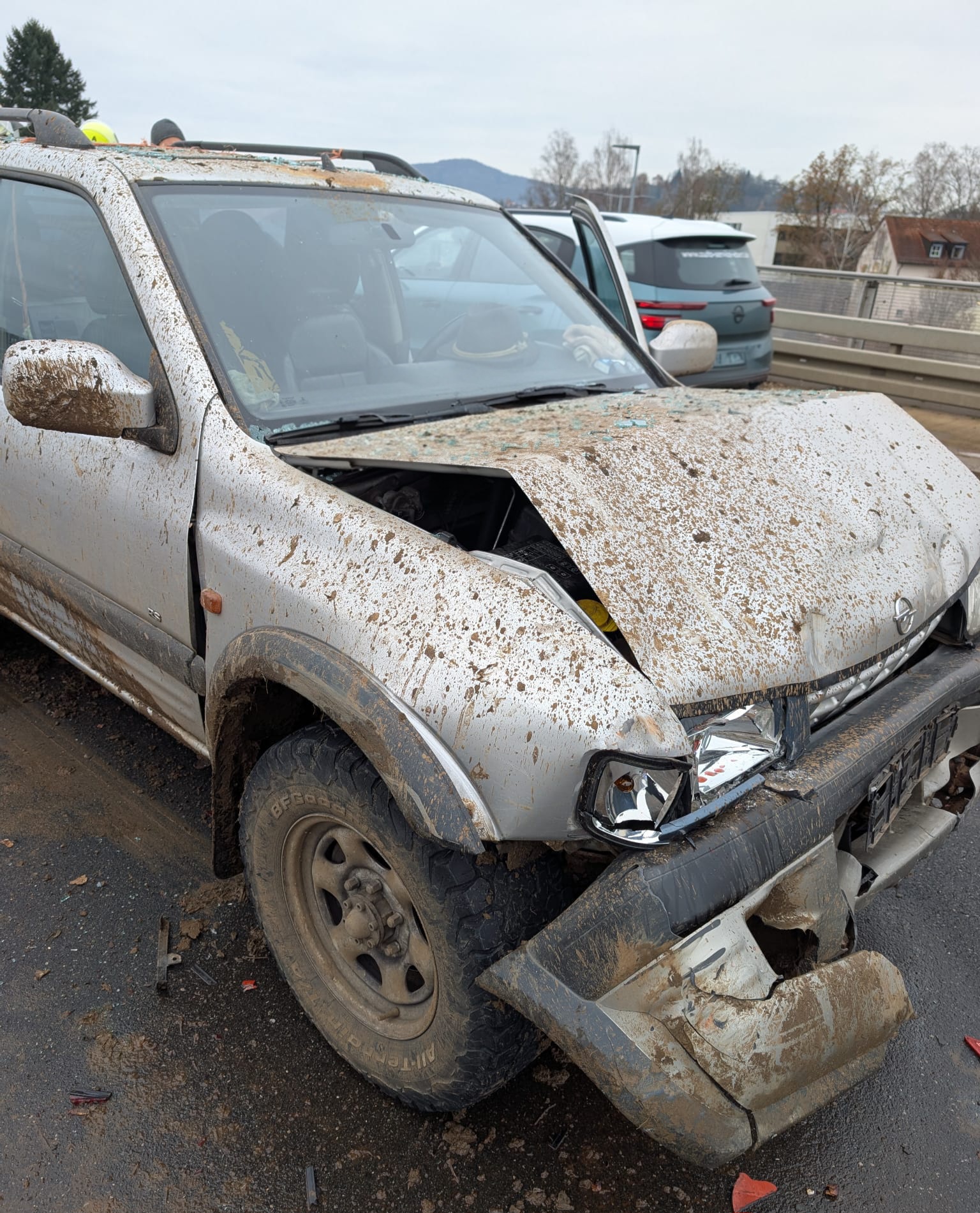 Einsatzfoto THL 1 - VU - mit PKW