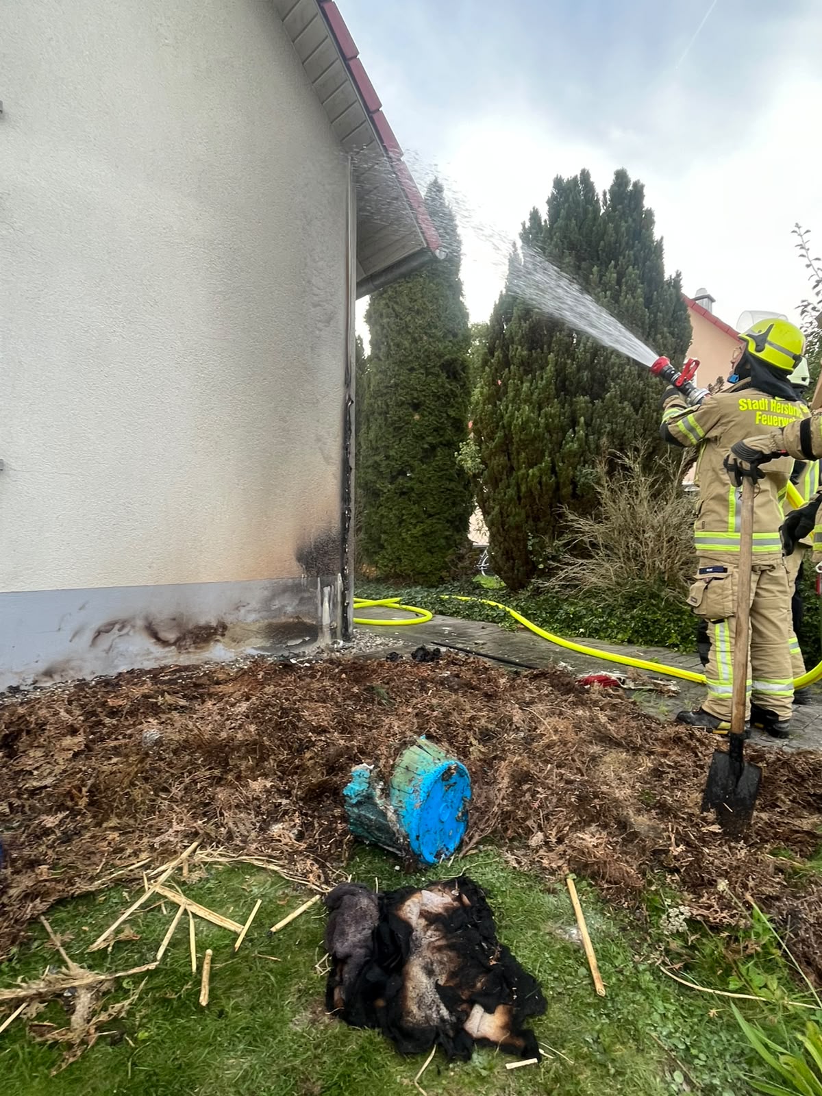 Einsatzfoto  B 1 - im Freien - ...